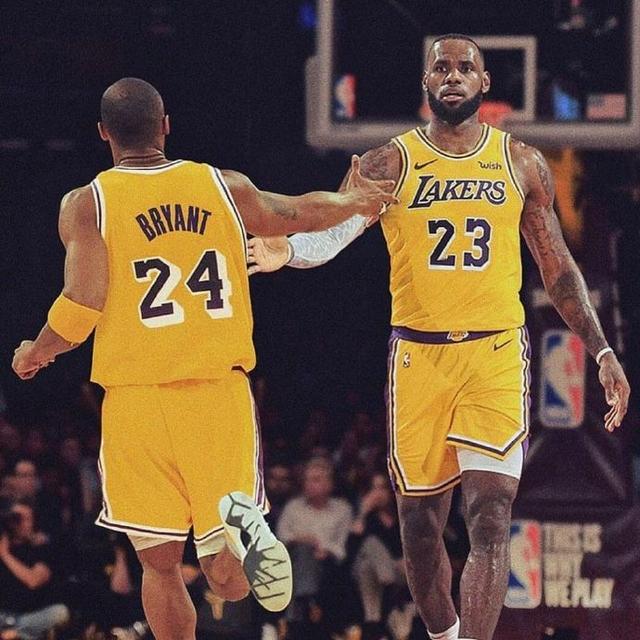 库蒂尼奥为小儿子庆祝生日，一家人身穿他效力过球队的球衣（库蒂尼奥为幼子庆生，全家齐穿其昔日球队球衣）