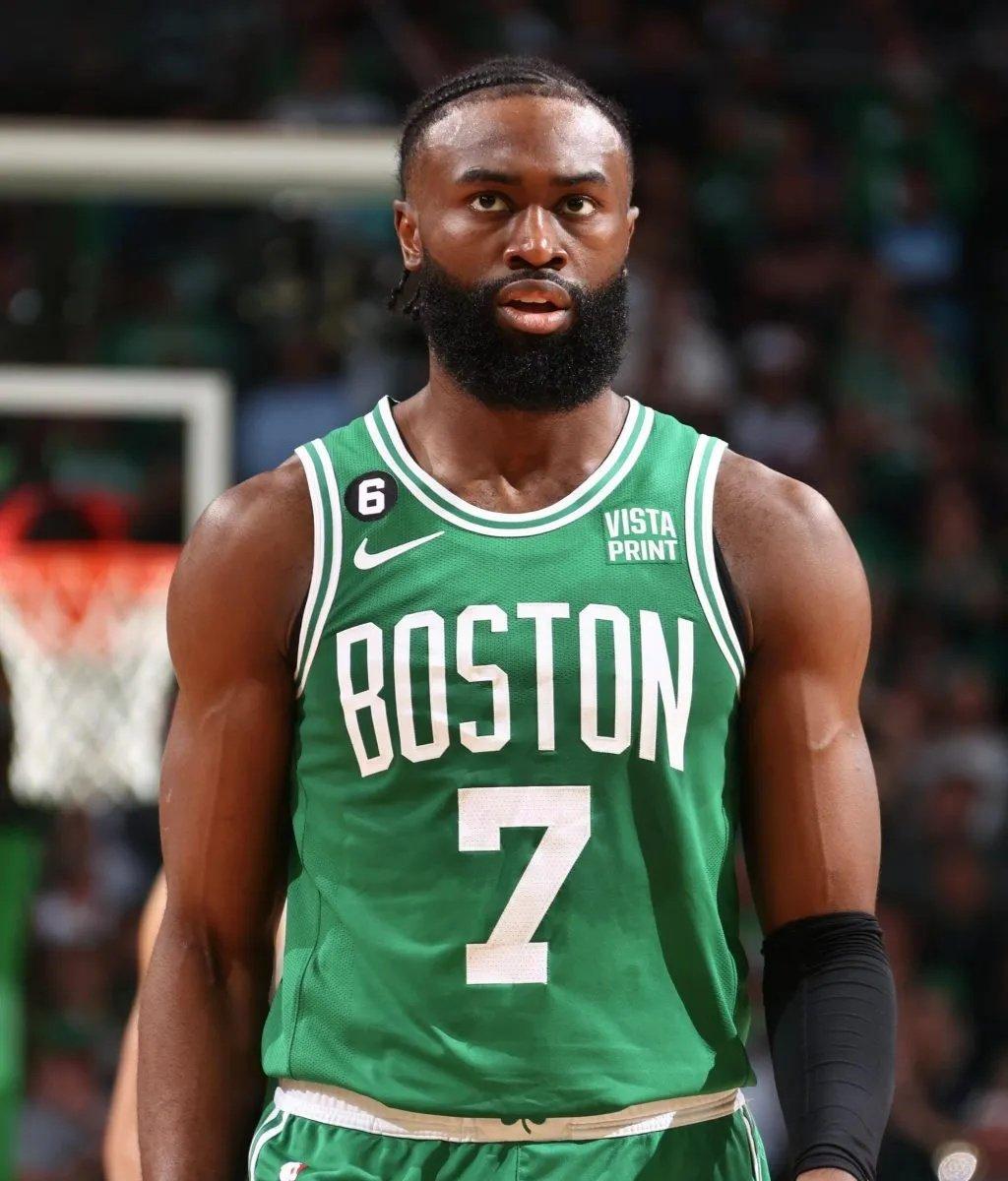 罗马诺：迪乌夫的最终转会费为2500万欧元，并已确保全额支付（罗马诺：迪乌夫转会费定为2500万欧元，已落实全额支付）