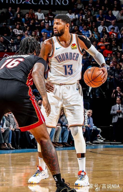 篮球火箭球队全员完成训练任务（火箭队全体球员顺利完成训练任务）