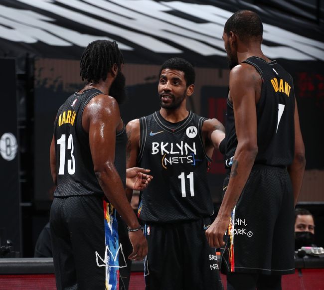 2025意大利足球盛典评最佳阵：劳塔罗领衔，国米5人入选（2025意大利足球盛典最佳阵出炉：劳塔罗压阵，国米五将入选）