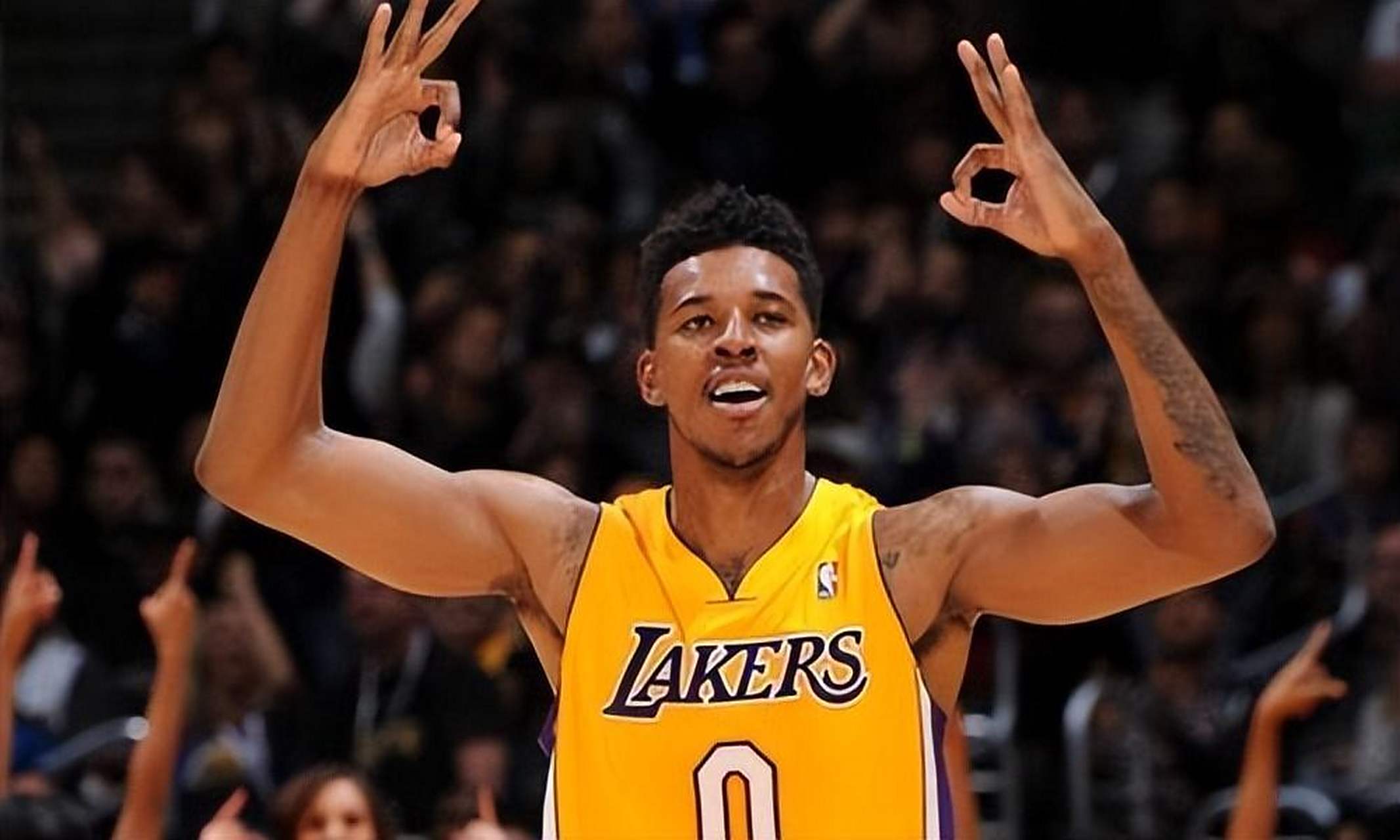 名宿：萨拉赫这种做法在给利物浦制造麻烦，他让自己成为焦点（名宿：萨拉赫此举给利物浦添乱，把自己推上风口浪尖）